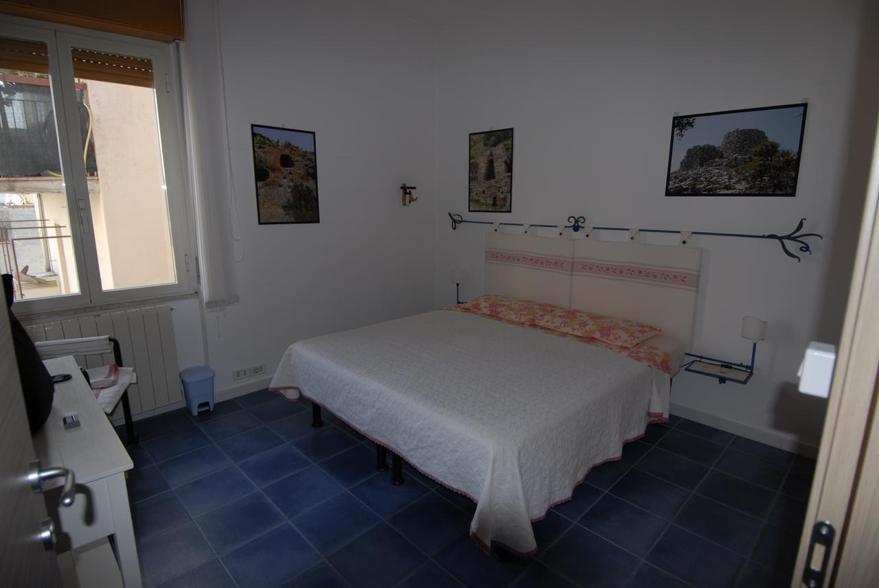 Nughe 'E' Oro Guesthouse Nuoro  Zewnętrze zdjęcie