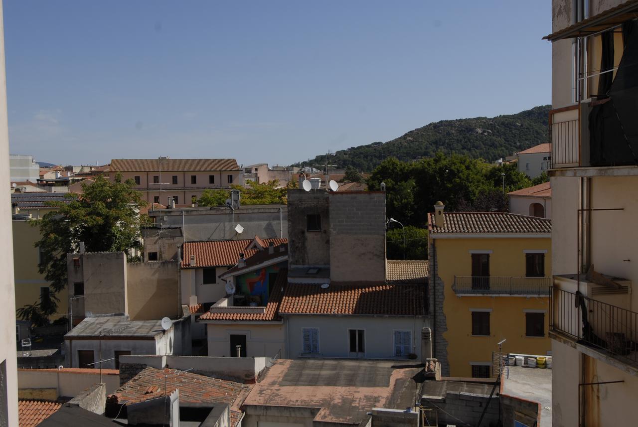 Nughe 'E' Oro Guesthouse Nuoro  Zewnętrze zdjęcie